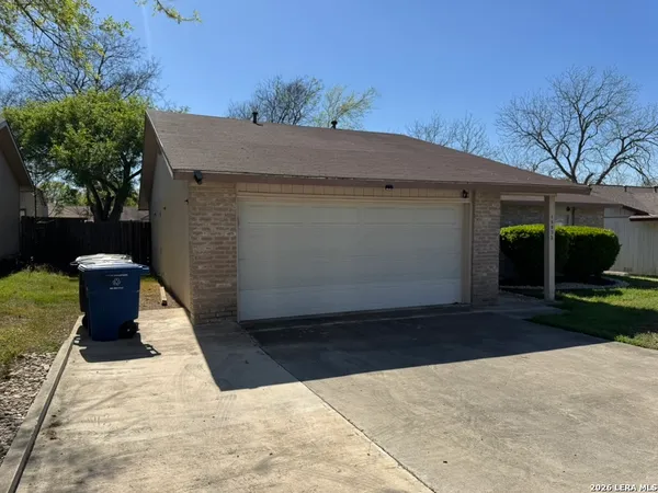 $1,595 | 15023 Beavers Run, San Antonio, TX 78217