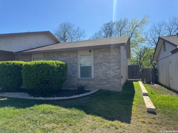 $1,595 | 15023 Beavers Run, San Antonio, TX 78217