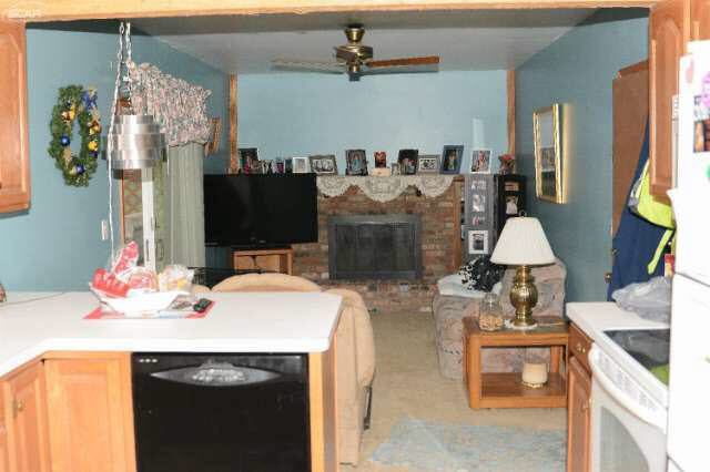 5150 North Georgetown Road Grand Blanc, MI 48439 - Photo 7 of 26 21168619-6.JPG