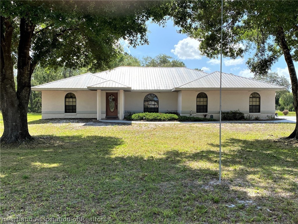5712 Golden Road Sebring, FL 33875 - Photo 2 of 35 Gallery Image 2