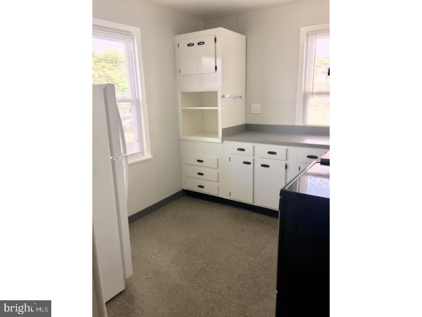 3448 Garrett Road, Unit B Drexel Hill, PA 19026 - Photo 7 of 16 Kitchen