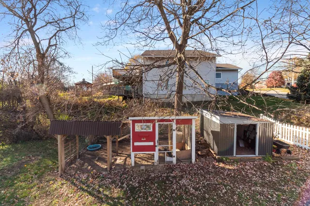 $399,900 | 305 South S Mount, Mount Horeb, WI 53572