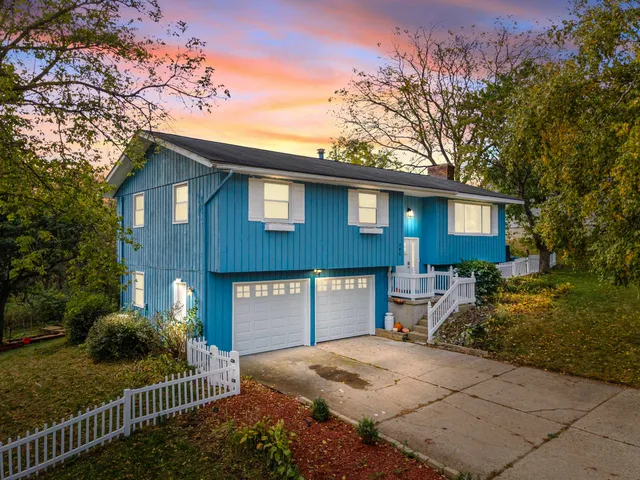 $399,900 | 305 South S Mount, Mount Horeb, WI 53572