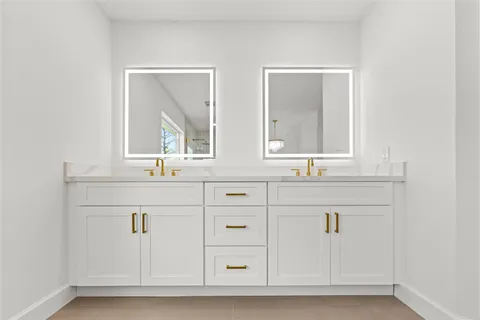 $395,000 | 3014 Cumberland Drive, Missouri City, TX 77459