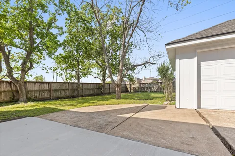 $395,000 | 3014 Cumberland Drive, Missouri City, TX 77459