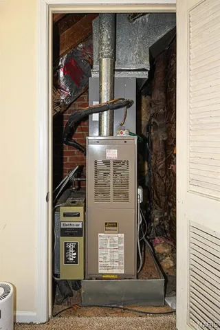 $439,900 | 1412 Gardenia Drive, St. Louis, MO 63119