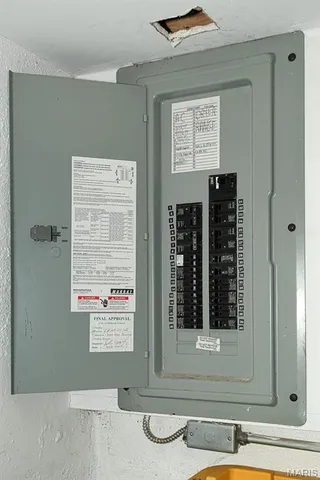 $439,900 | 1412 Gardenia Drive, St. Louis, MO 63119