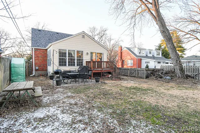 $439,900 | 1412 Gardenia Drive, St. Louis, MO 63119