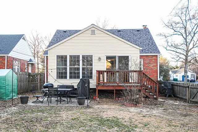 $439,900 | 1412 Gardenia Drive, St. Louis, MO 63119