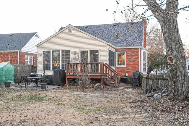 $439,900 | 1412 Gardenia Drive, St. Louis, MO 63119