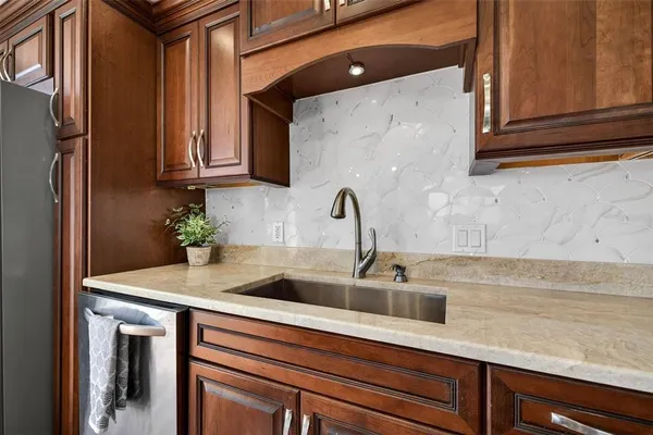 $3,950 | 1501 Gulf Boulevard, Unit 205, Clearwater Beach, FL 33767