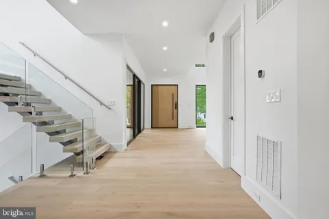 $2,649,000 | 1747 Gilson Street, Falls Church, VA 22043