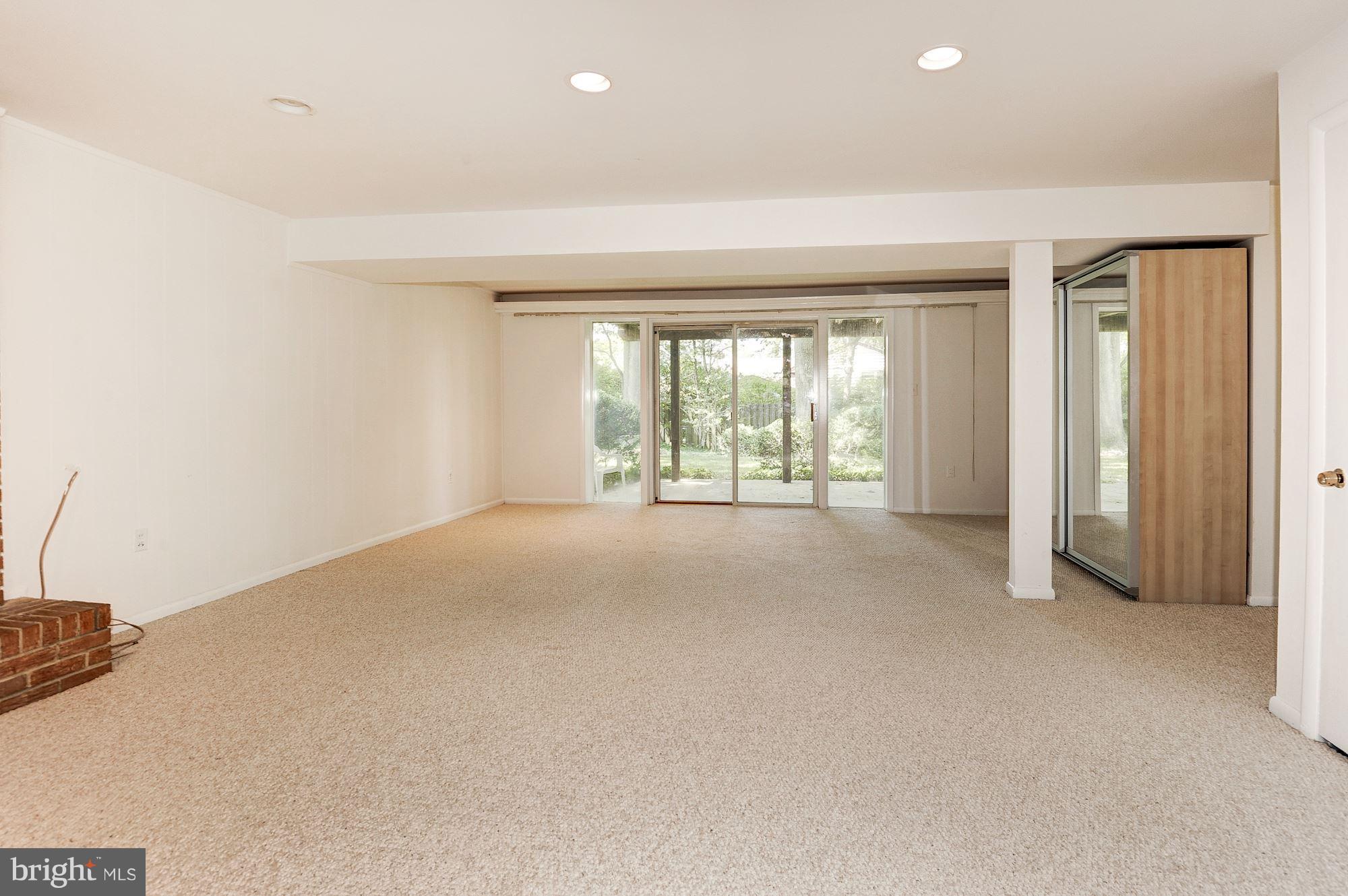 7017 Hector Road McLean, VA 22101 - Photo 21 of 28 Family Room