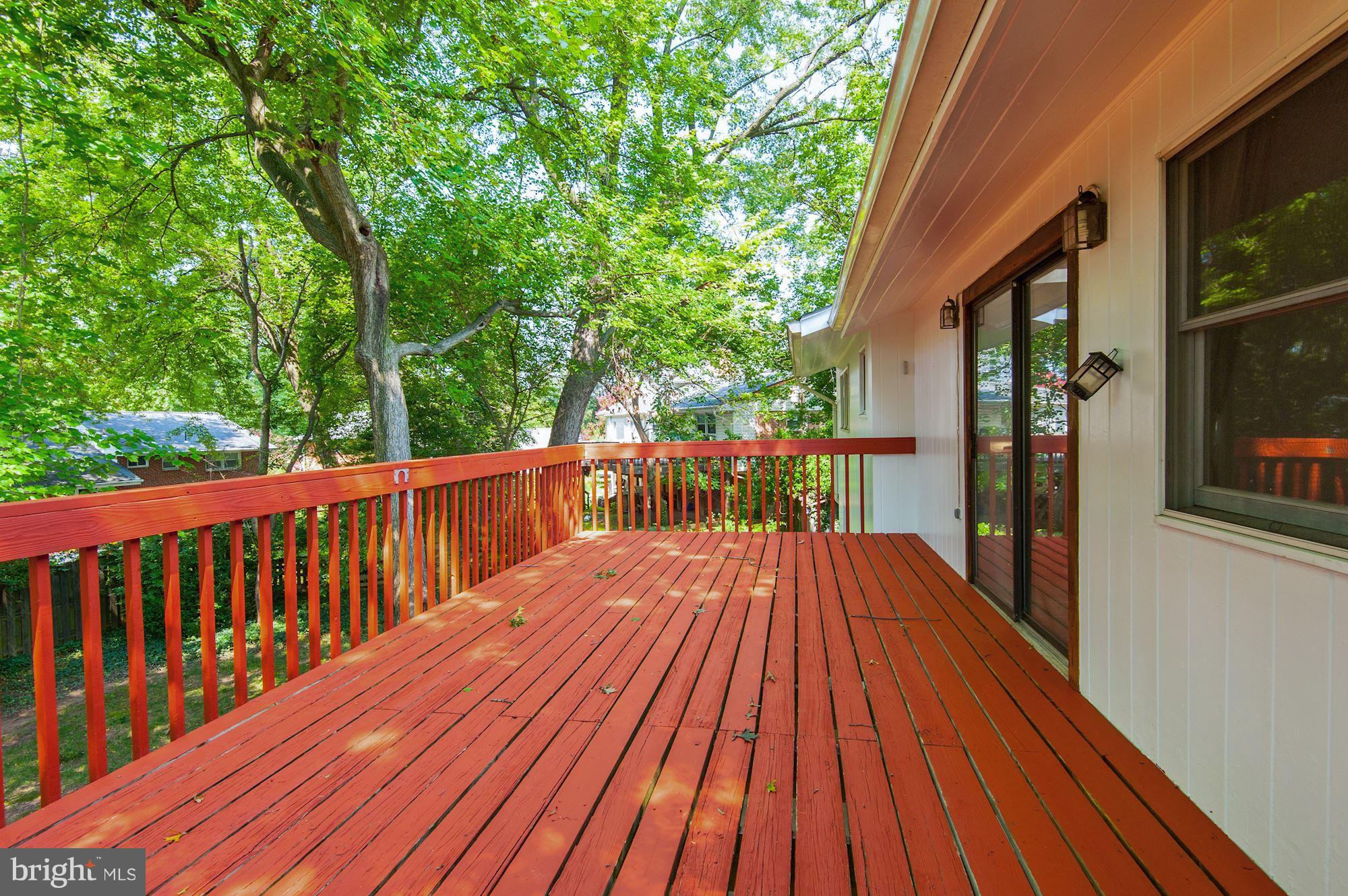 7017 Hector Road McLean, VA 22101 - Photo 5 of 28 View
