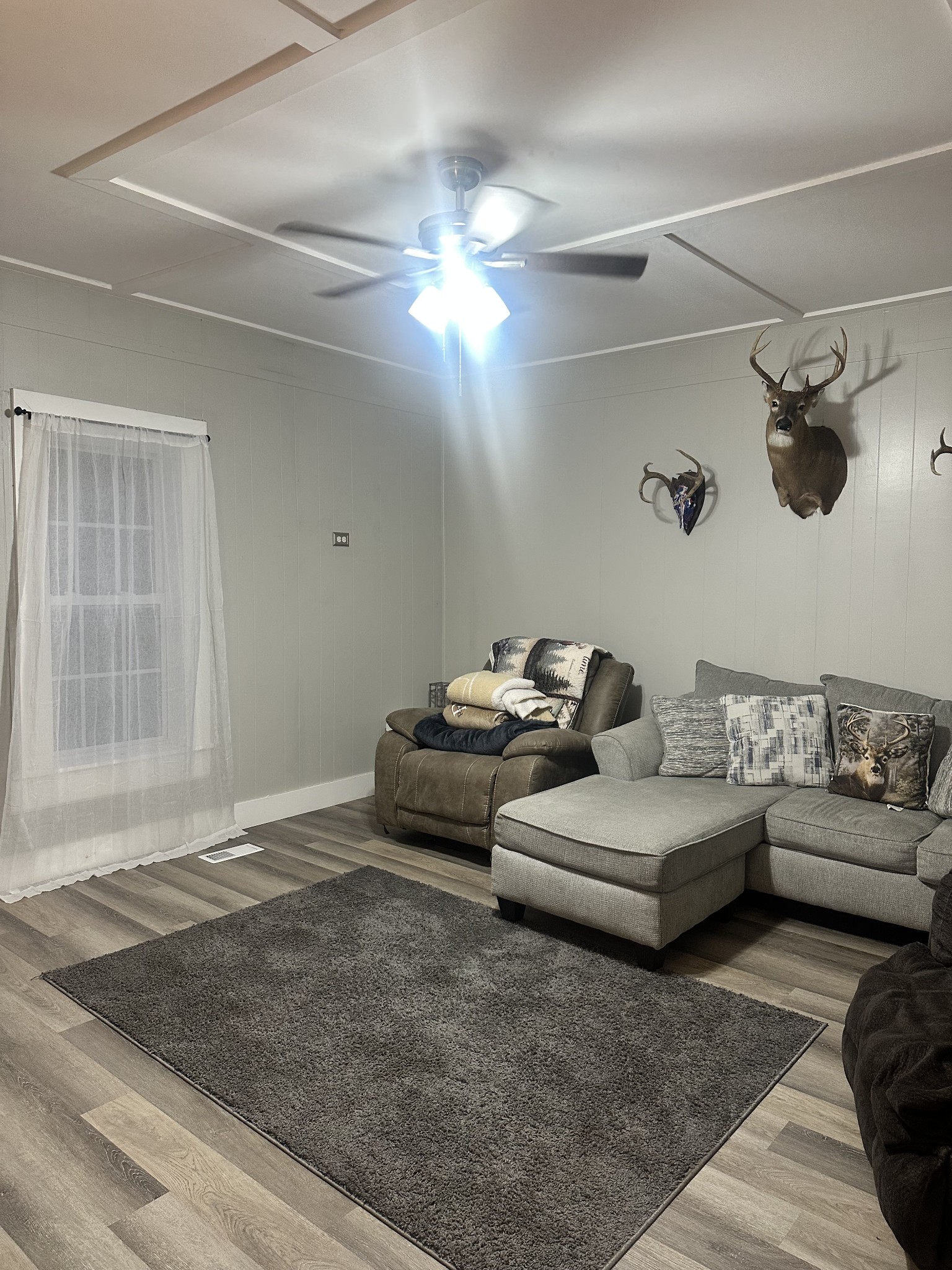 2 Hardin Loop Westpoint, TN 38486 - Photo 15 of 27 a living room with furniture and a ceiling fan