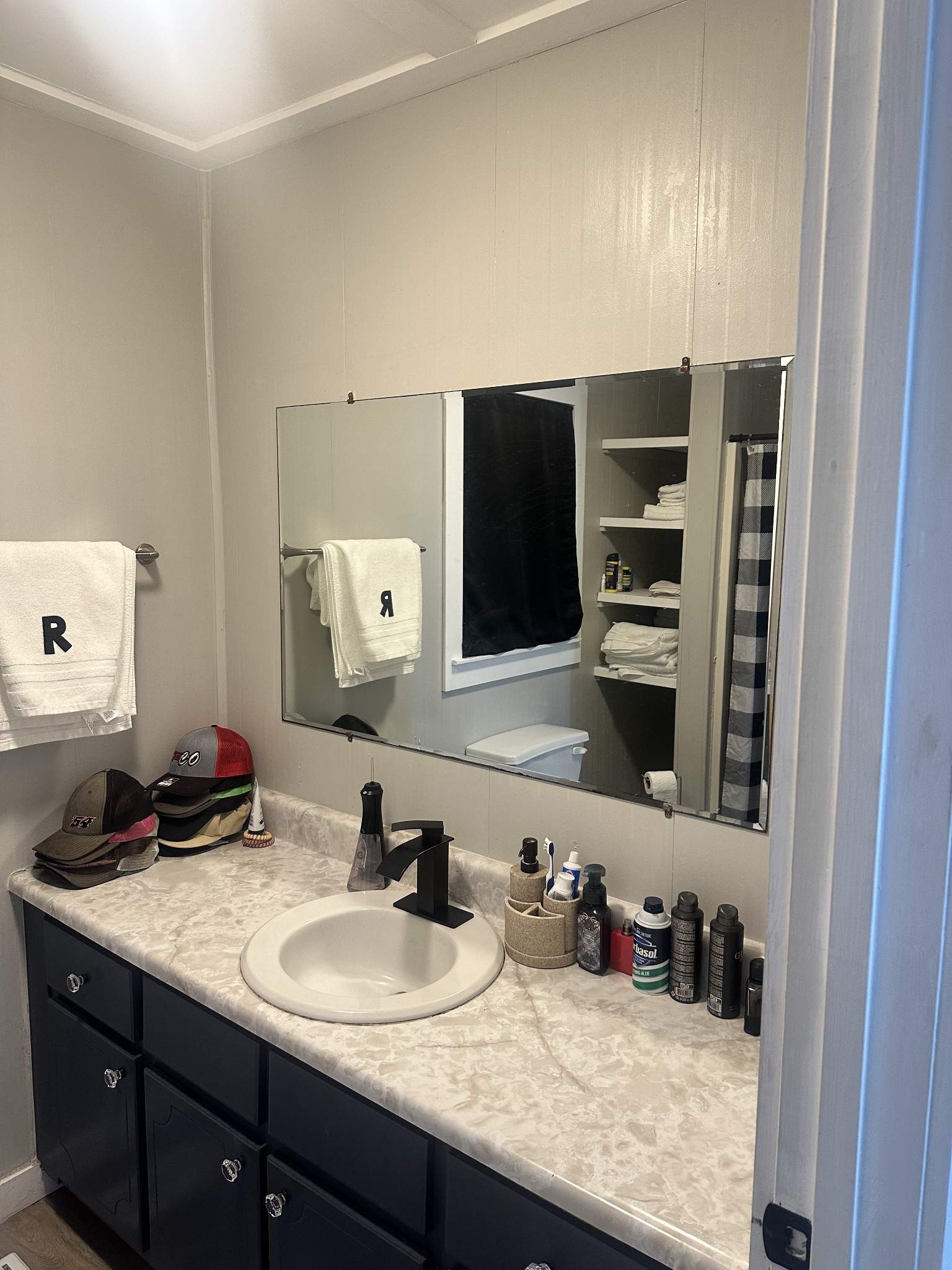 2 Hardin Loop Westpoint, TN 38486 - Photo 24 of 27 a bathroom with a sink and a mirror