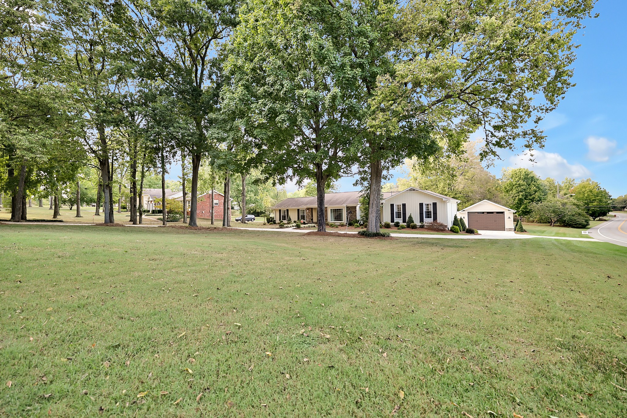 8122 Holly Road Brentwood, TN 37027 - Photo 7 of 65
