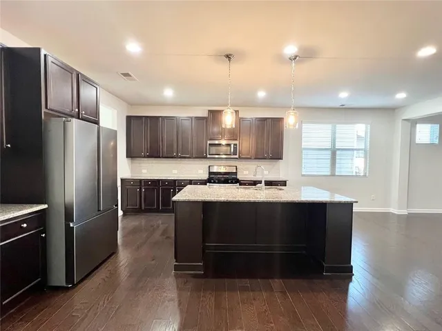 $2,400 | 370 Broadmoor Drive, Braselton, GA 30517