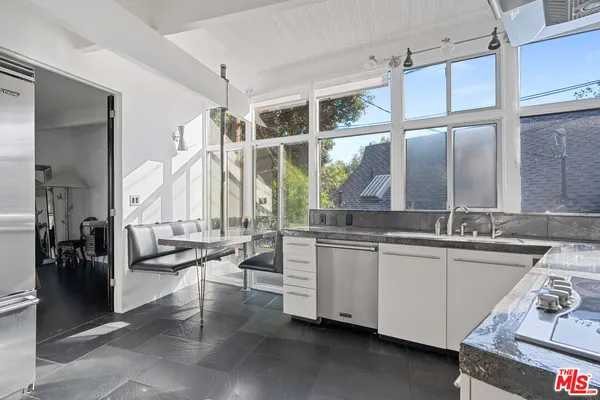 $9,900 | 2775 Rinconia Drive, Los Angeles, CA 90068