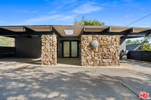 $9,900 | 2775 Rinconia Drive, Los Angeles, CA 90068