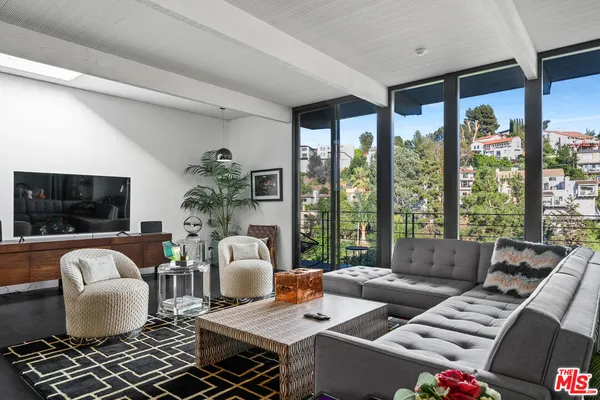 $9,900 | 2775 Rinconia Drive, Los Angeles, CA 90068