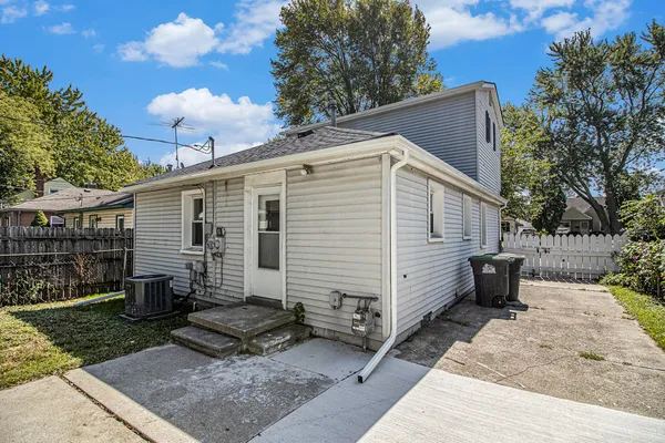 $184,900 | 20234 Champaign Street, Taylor, MI 48180