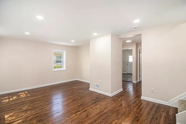 $184,900 | 20234 Champaign Street, Taylor, MI 48180