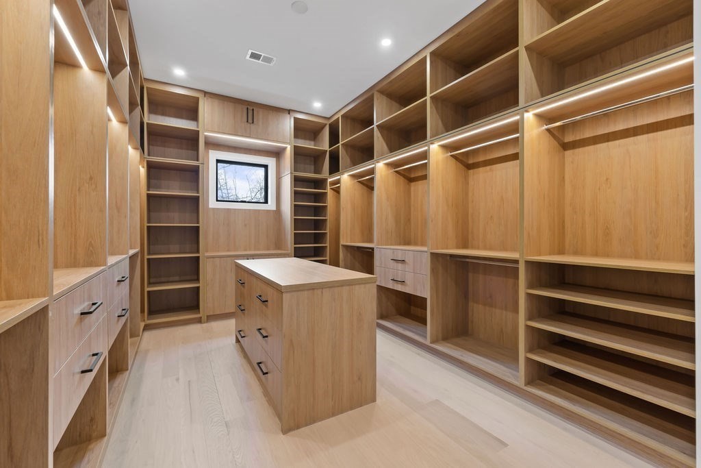 28 Cottonwood Road Newton, MA 02459 - Photo 18 of 25