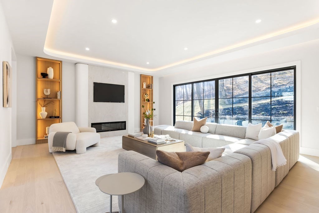 28 Cottonwood Road Newton, MA 02459 - Photo 7 of 25