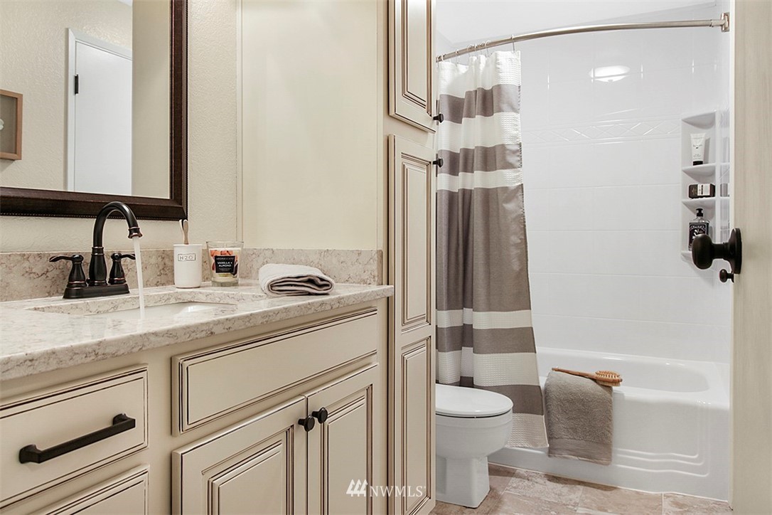 8410 240th Street Southwest, Unit C104 Edmonds, WA 98026 - Photo 15 of 30 Gallery Image 15