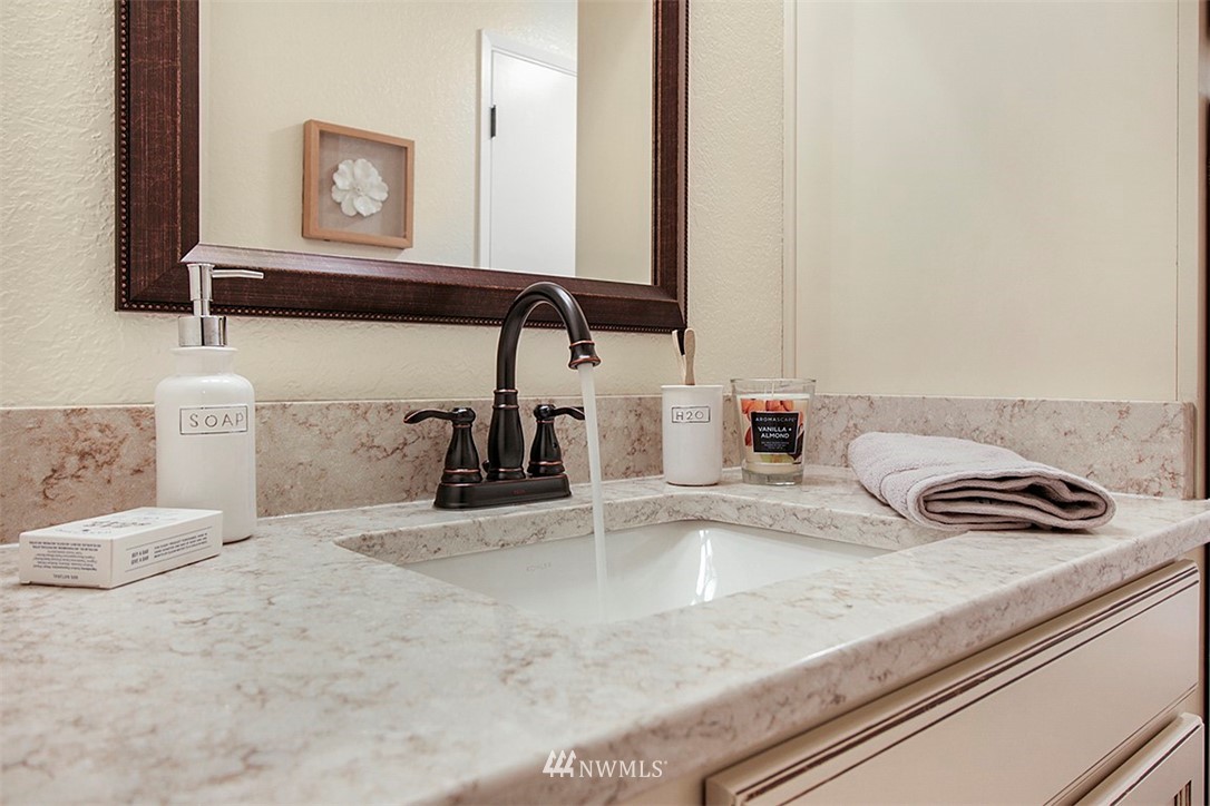 8410 240th Street Southwest, Unit C104 Edmonds, WA 98026 - Photo 16 of 30 Gallery Image 16