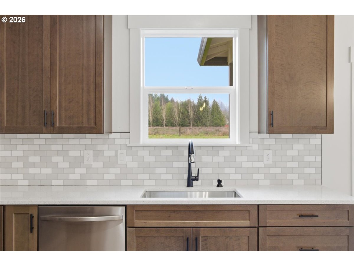 3191 Northwest 23rd Avenue Albany, OR 97321 - Photo 17 of 47 a bathroom with a sink and a mirror