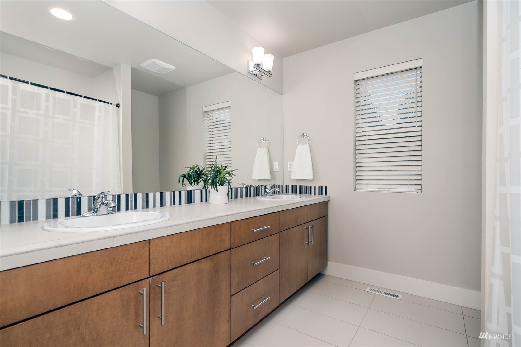 5203 Northeast 12th Street Renton, WA 98059 - Photo 24 of 31