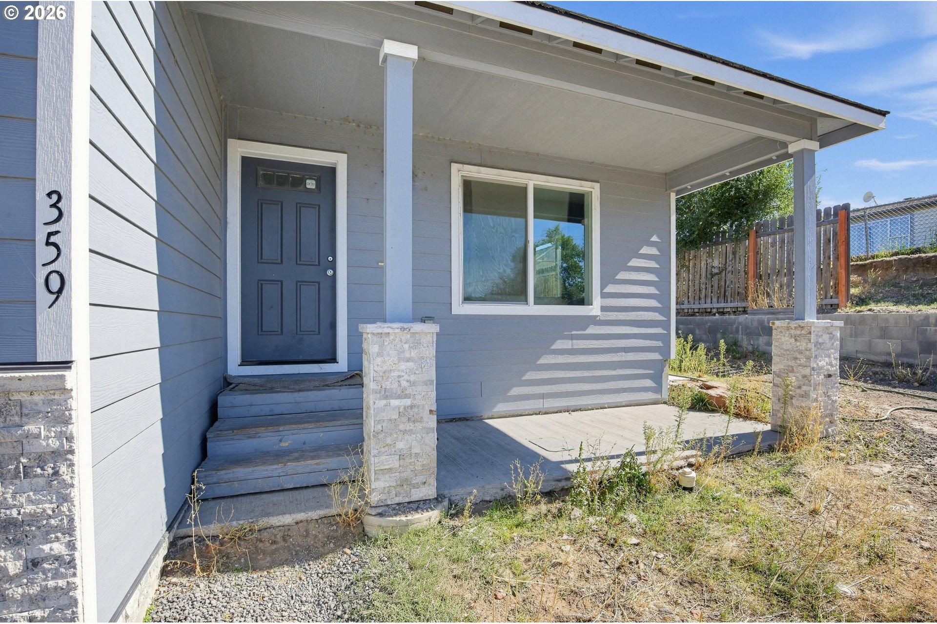 359 Southwest Madison Street Madras, OR 97741 - Photo 4 of 34 Gallery Image 4
