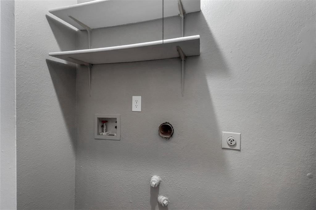 814 Custer Street Arlington, TX 76014 - Photo 15 of 17