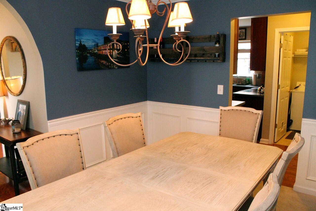 305 Ridgebrook Way Greenville, SC 29605 - Photo 3 of 29 Gallery Image 3