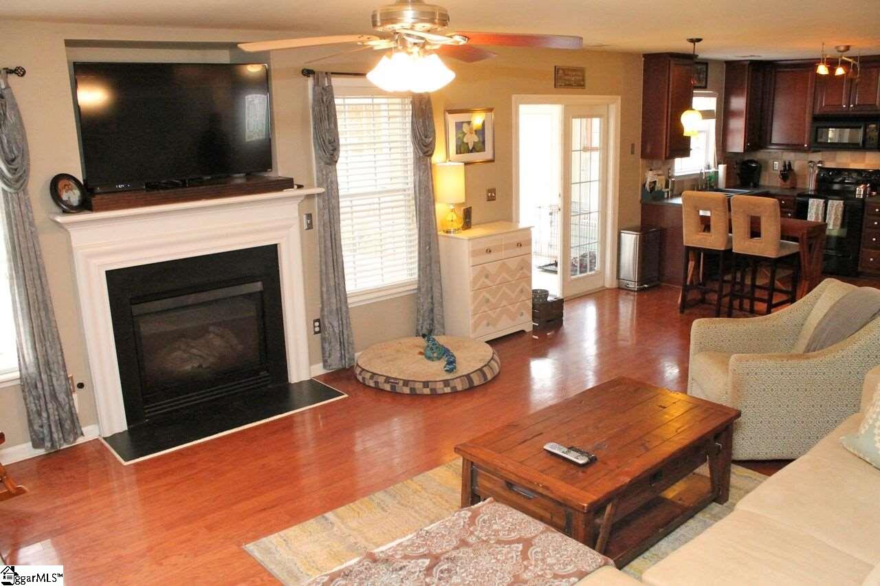 305 Ridgebrook Way Greenville, SC 29605 - Photo 9 of 29 Gallery Image 9