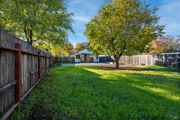 $415,000 | 6 Lorraine Street, Ukiah, CA 95482