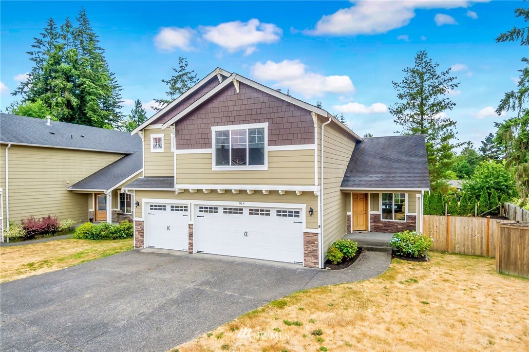 914 209th Street Southeast Bothell, WA 98021 - Photo 1 of 32