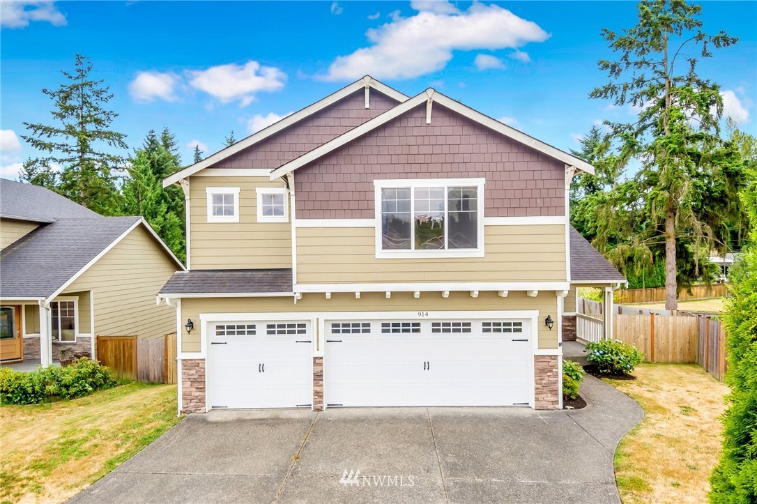 914 209th Street Southeast Bothell, WA 98021 - Photo 2 of 32