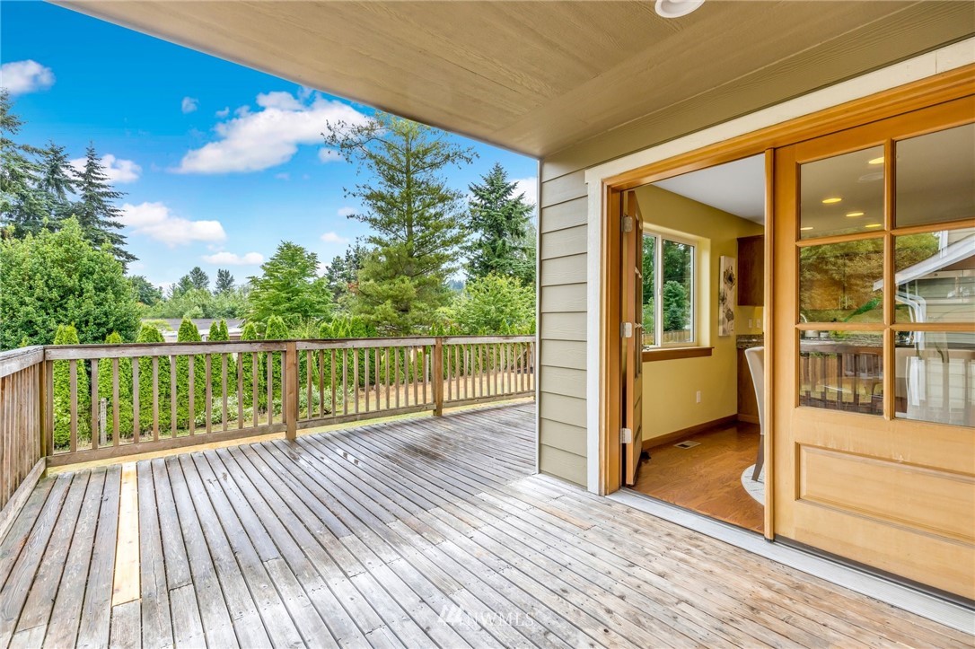 914 209th Street Southeast Bothell, WA 98021 - Photo 13 of 32