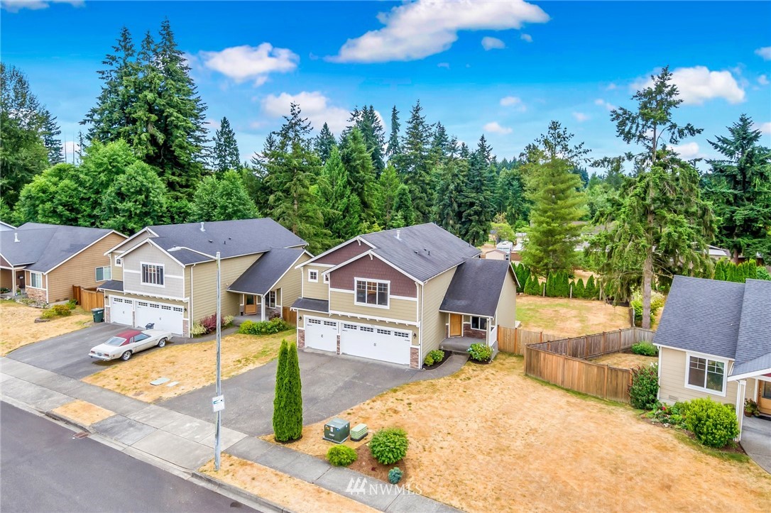 914 209th Street Southeast Bothell, WA 98021 - Photo 3 of 32