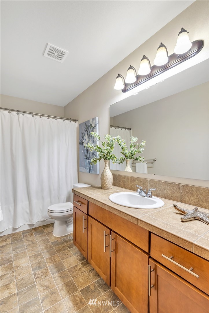 914 209th Street Southeast Bothell, WA 98021 - Photo 21 of 32