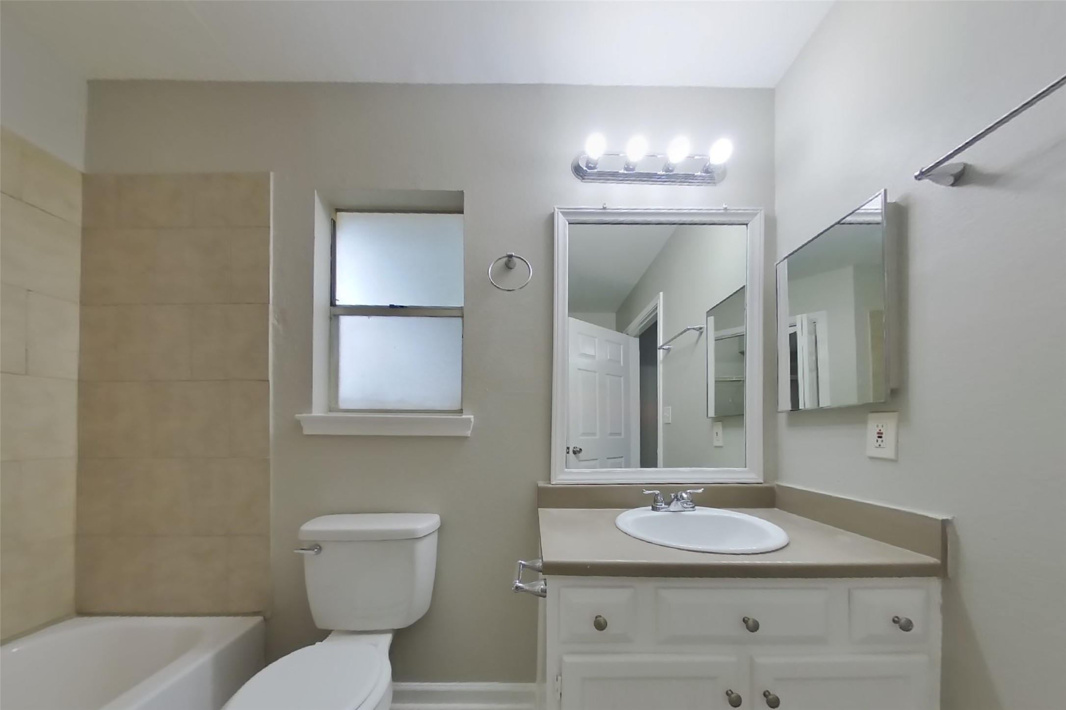 3103 Kelling Street Houston, TX 77045 - Photo 9 of 17