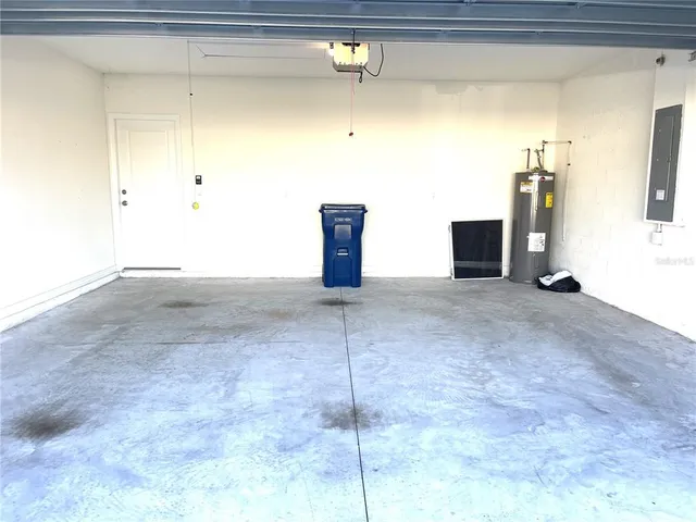 $2,600 | 17210 Reserva Drive, Bradenton, FL 34211