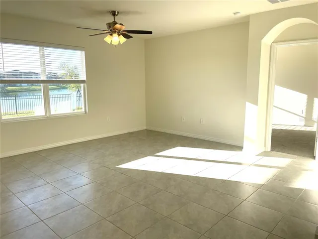 $2,600 | 17210 Reserva Drive, Bradenton, FL 34211