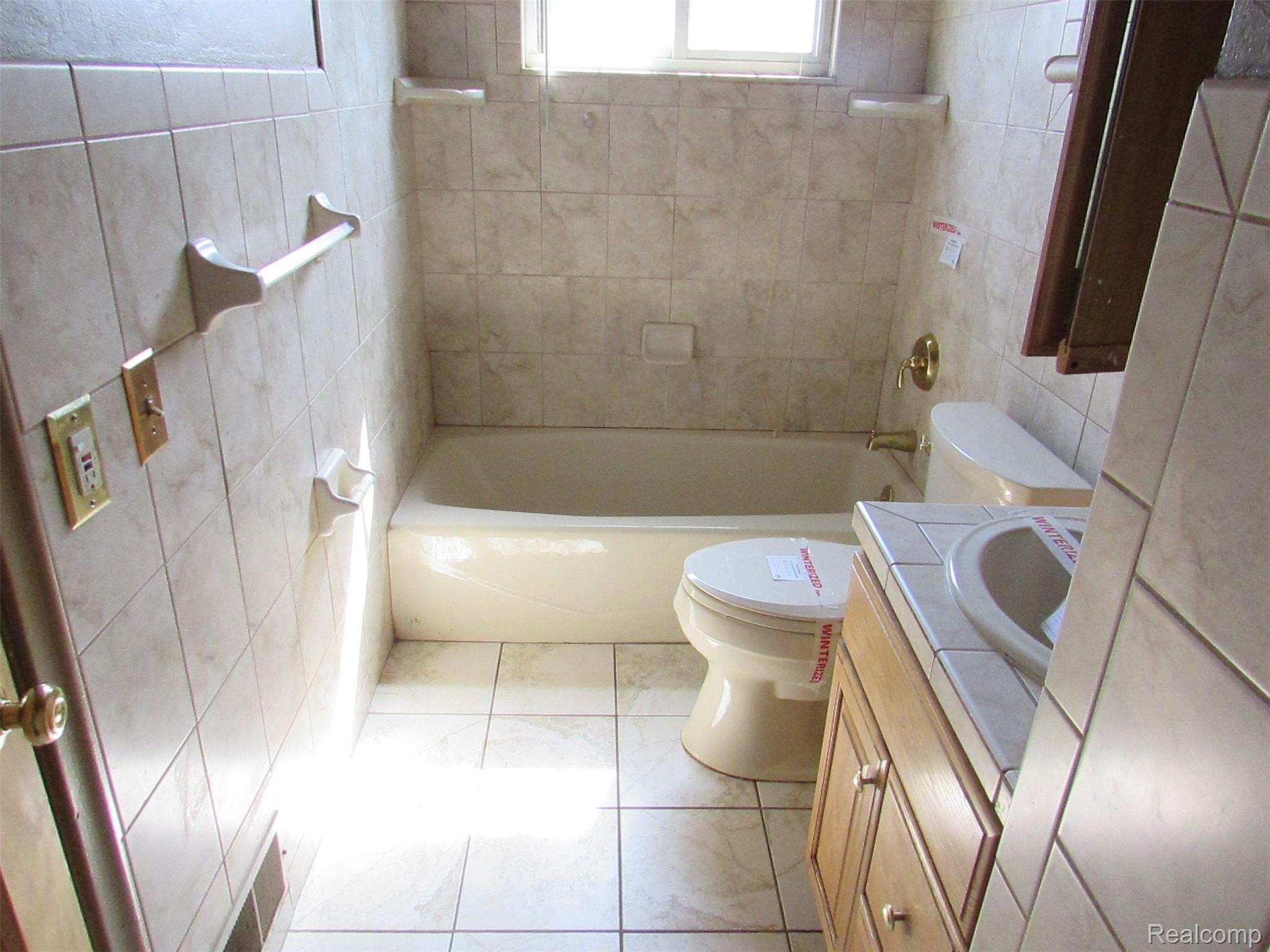 6706 Fleming Road Flint, MI 48504 - Photo 11 of 12 fleming bi weekly 9-3-19 2019-02-12 010.JPG