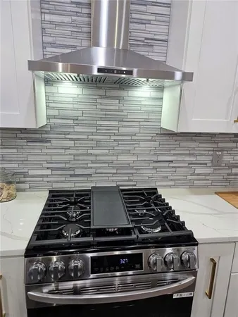 a close view of stove top oven