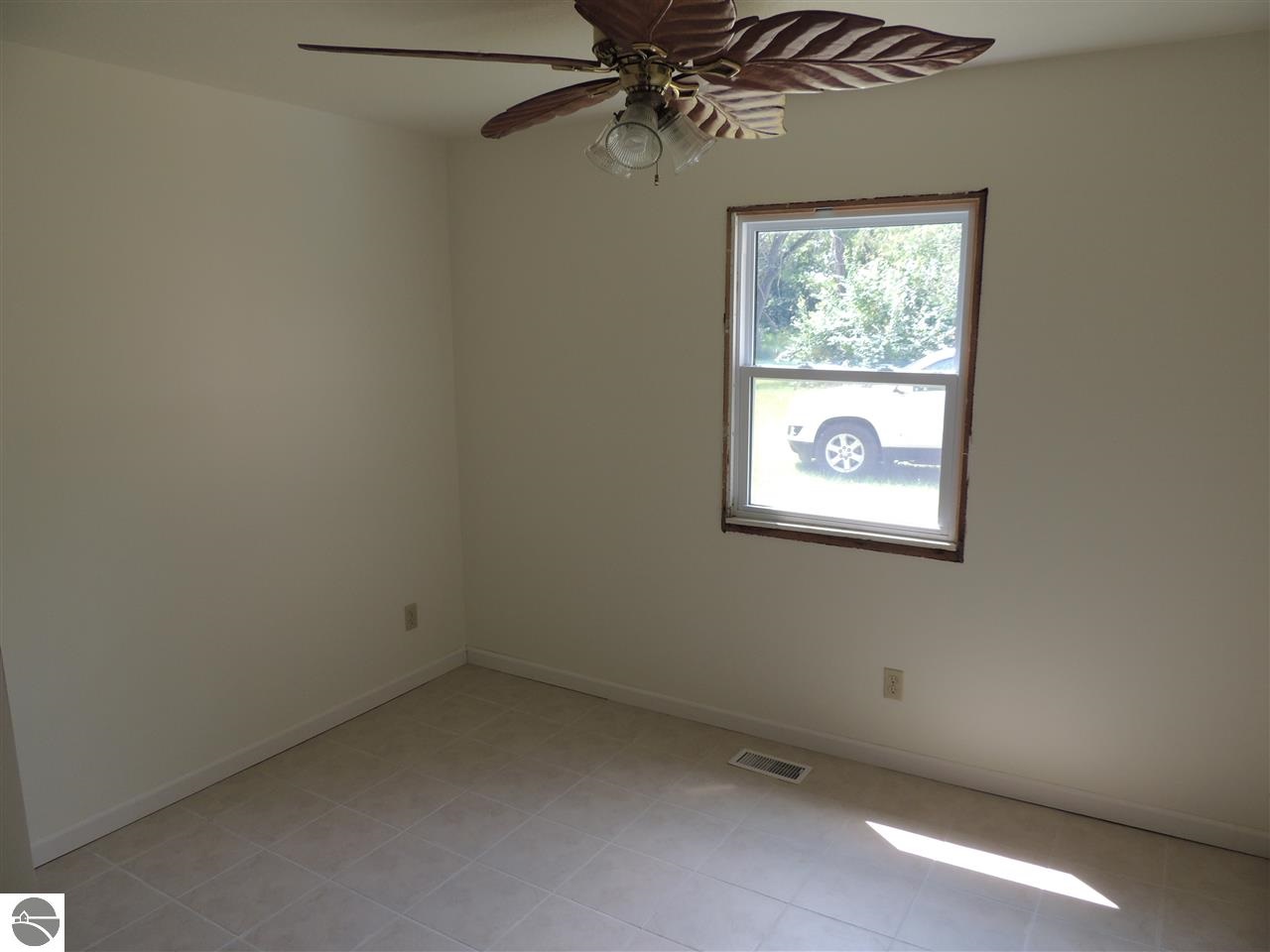 2626 West Harrison Road Alma, MI 48801 - Photo 7 of 7 1790357-6.JPG