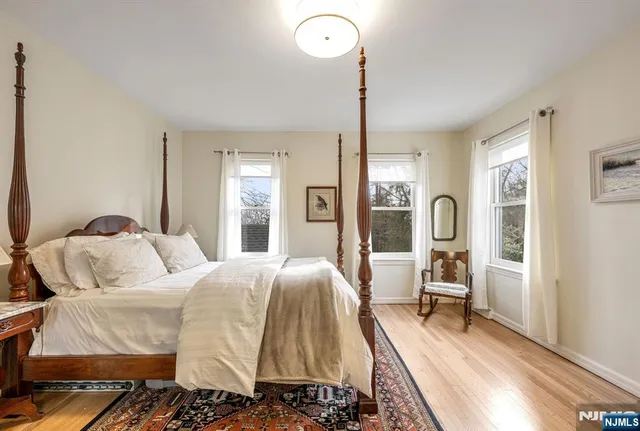 $1,100,000 | 22 Knollwood Drive, Ho-Ho-Kus, NJ 07423